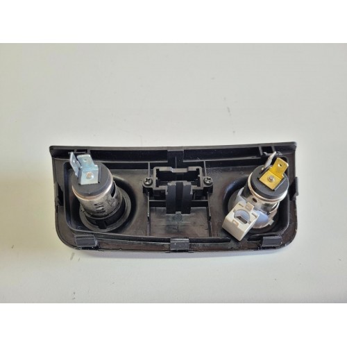 Tomada 12v Console Hyundai I30 2010 2011...