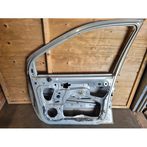 Porta Dianteira Direita Renault Scenic 2005 2006 2007 2008