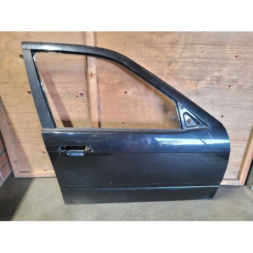 Porta Dianteira Direita Bmw 325i 328i 19...