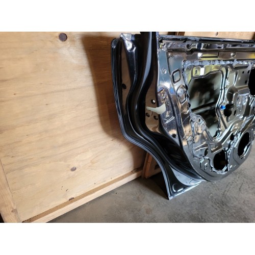 Porta Traseira Esquerda Nissan Tiida Sedan 2011 2012 2013