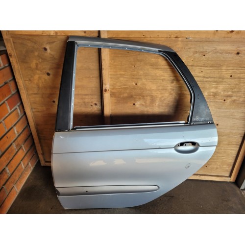 Porta Traseira Esquerda Renault Scenic 2...