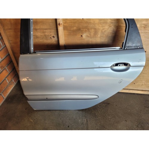 Porta Traseira Esquerda Renault Scenic 2...