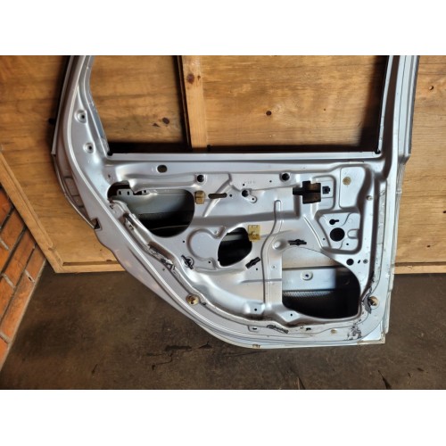 Porta Traseira Esquerda Renault Scenic 2002 2003 2004 2005